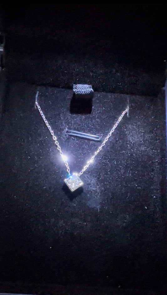 0.54卡公主方培育鑽石吊咀 | 925純銀 | 精緻珠寶