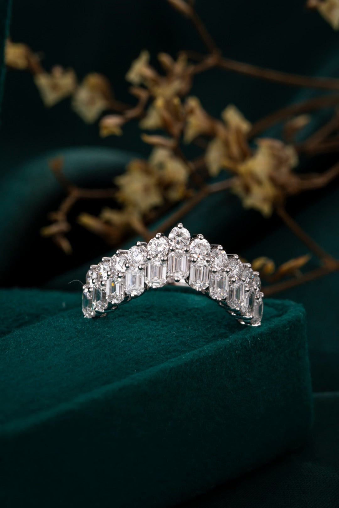 ZBR0309
P503620
14K金培育钻戒指-15#
金重：2.35g
主石：1.12ct-11pc  副石：0.59ct-11pc
