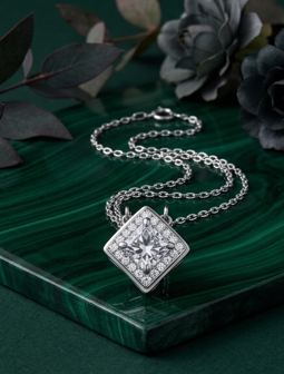 公主方培育鑽石吊咀 0.6ct | IGI 認證 | 925純銀 | 閃耀火彩