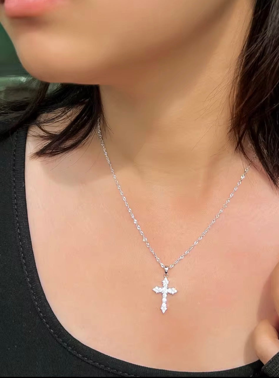 Dianty Chain Link 純銀十字架項鍊 | 925純銀鑲鋯石宗教吊墜