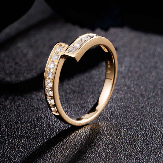 14K 金培育鑽石戒指 ZBR0073 | 0.46ct 主石六爪鑲嵌 | 精緻副石點綴